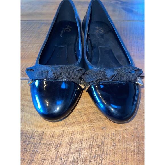 Womens‎ A2 by Aerosoles Black Ballet Flats Cap Toe Bow Detail Size 6 - Picture 1 of 10